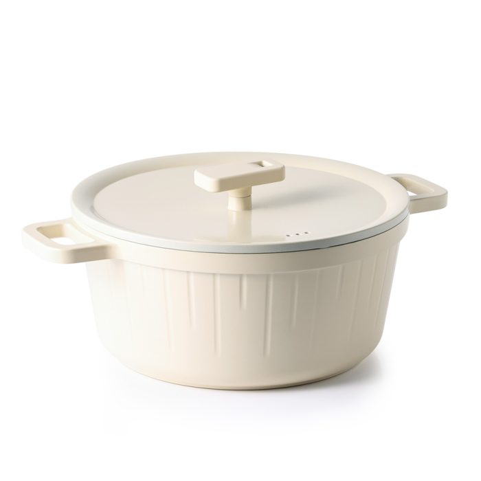 DIE-CASTING CASSEROLE WITH ALUMINIUM LID